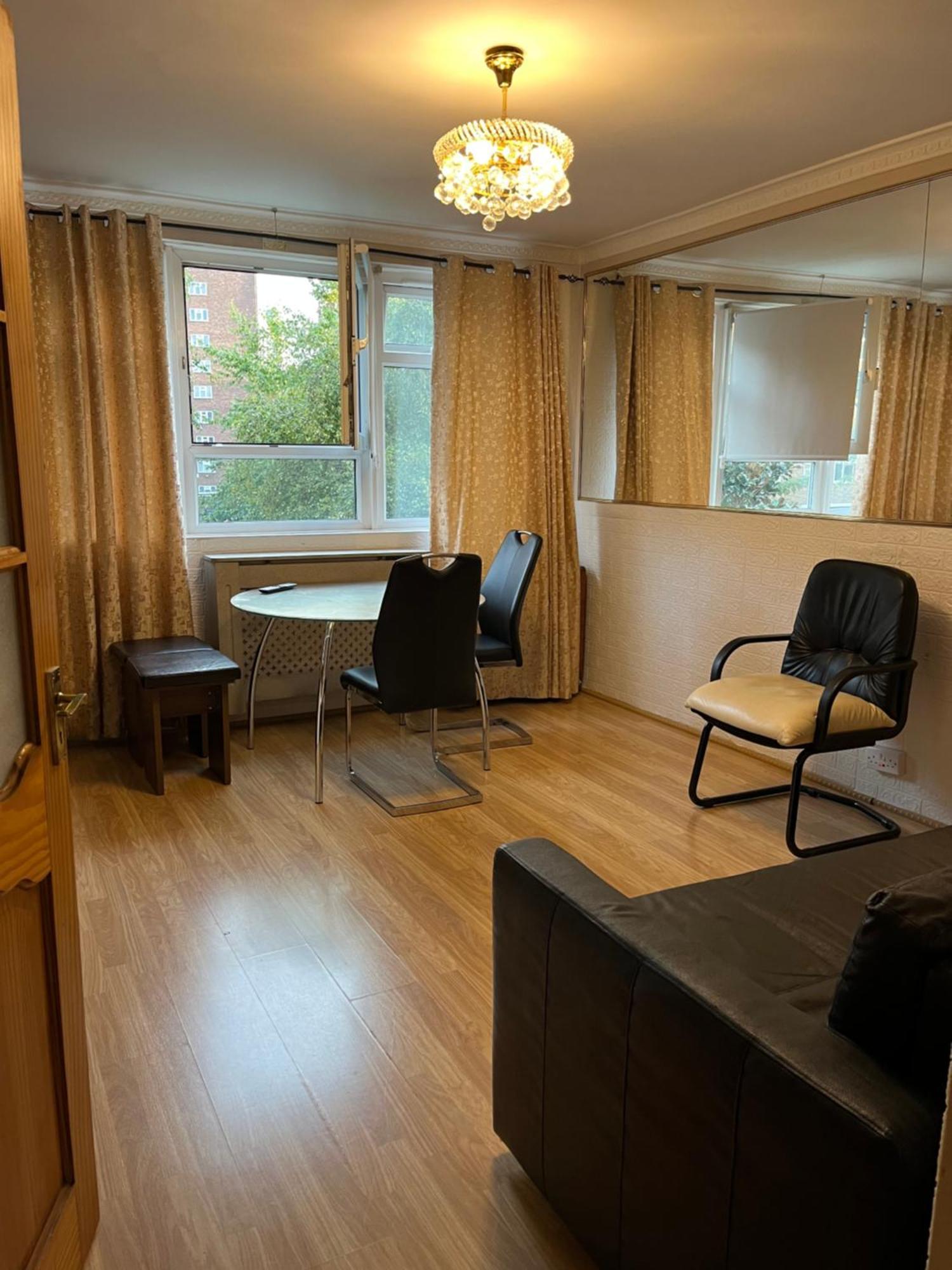 1 Bedroom Flat Close To City With Free Parking Arrangement London Exterior foto